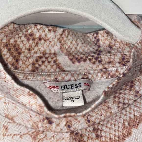 Guess Snake Skin Key Hole top - Picture 3 of 3